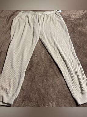 Old Navy Light Beige High Waisted Waffle Lounge Joggers Size XL.. NWT